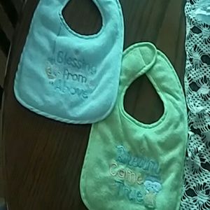 BABY BIBS